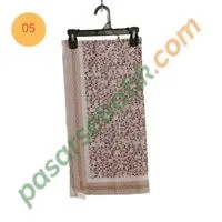 Hijab Voal Premium Motif Floral Anti Gerah | Segiempat Flora A’isyah (Beli 3 HEMAT!) - Gambar 16